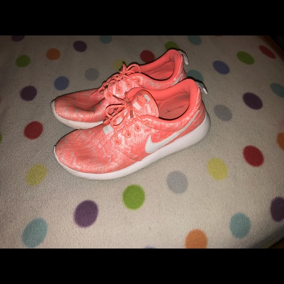 NIKE ROSHES - Picture 1 of 4